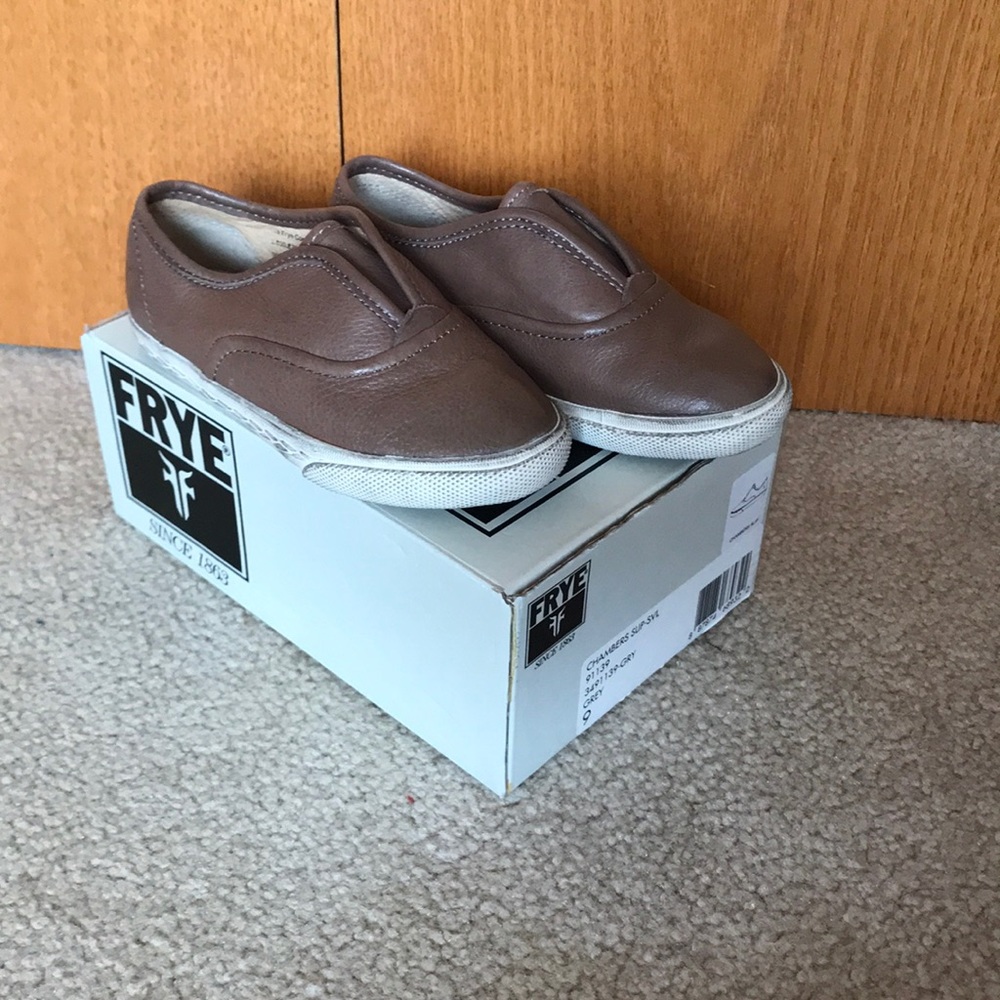 Frye slip on toddler size 9 leather shoes
